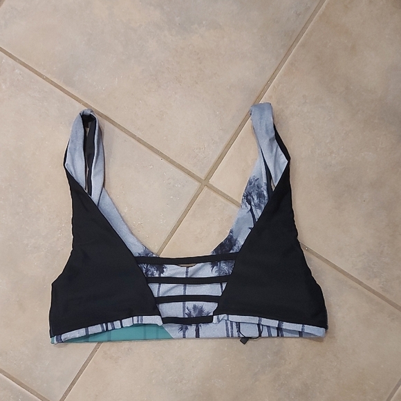 Palm Print Bikini Top - Gray and Green - Picture 3 of 6